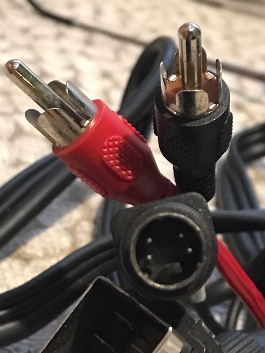 Przewód EuroScart/ S-Video + 2 Cinch