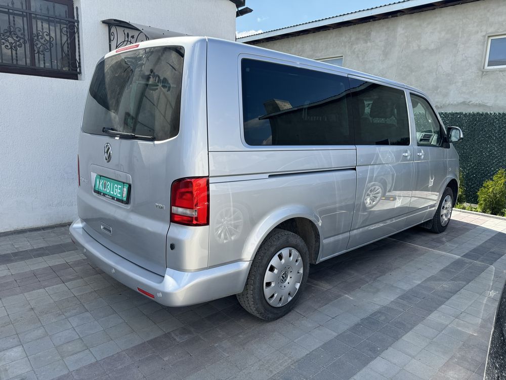 Volkswage Caravelle 2.0TDI DSG 2011 89тис.ки