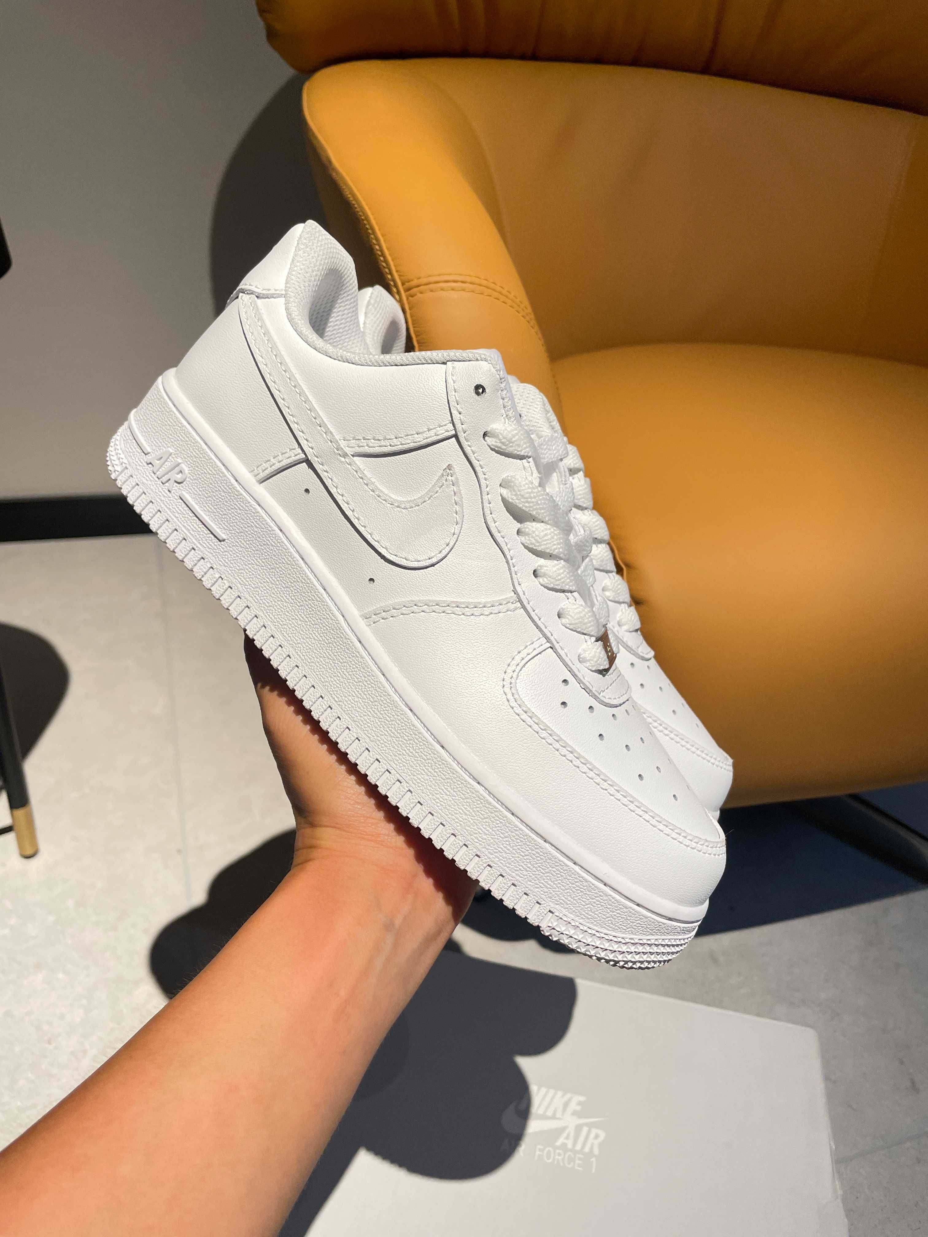 Buty męskie Air _Force 1 Low_'07_Nike_White EU. 39