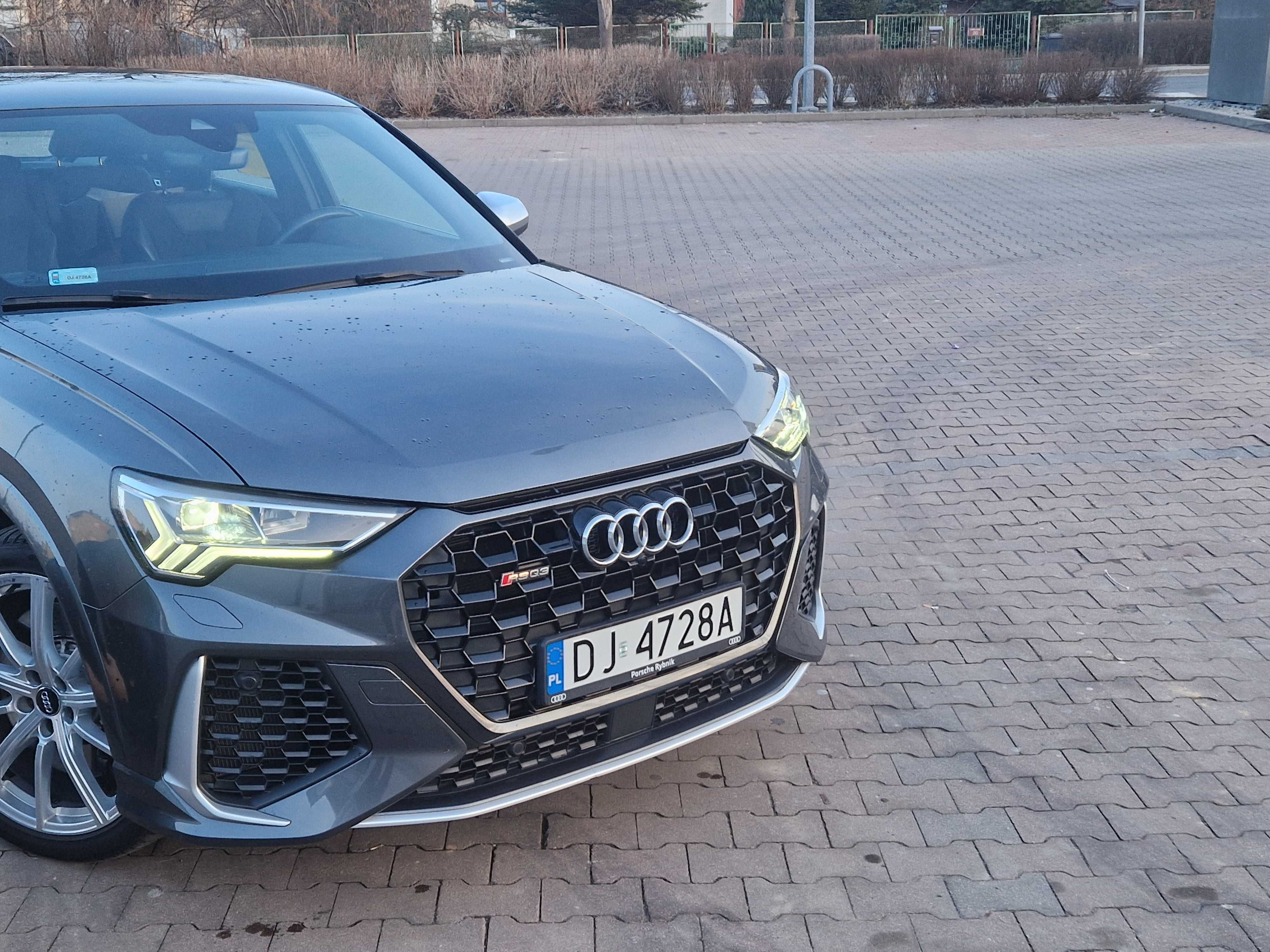 Sprzedam AUDI RSQ3