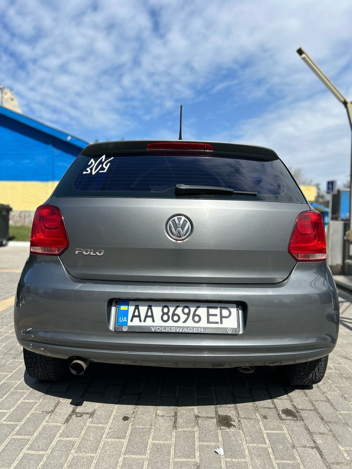 Автомобілів Фольксваген Поло, 2011 року, механічна КП, бензин 1,2 л.