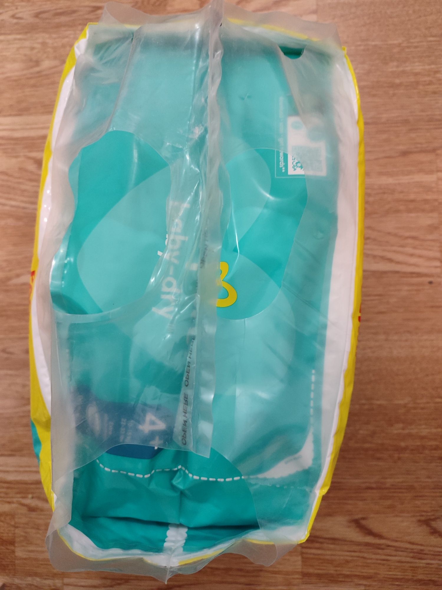 Підгузки Pampers 4+ Jumbo pack Baby-Dry