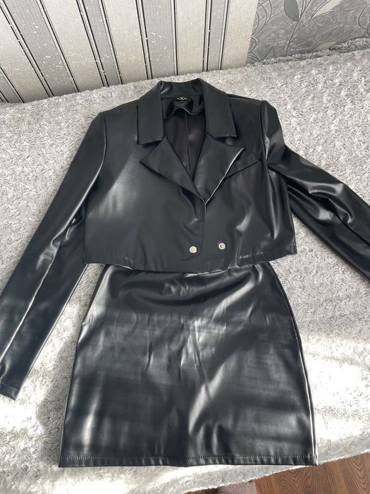 продам костюм кожаний