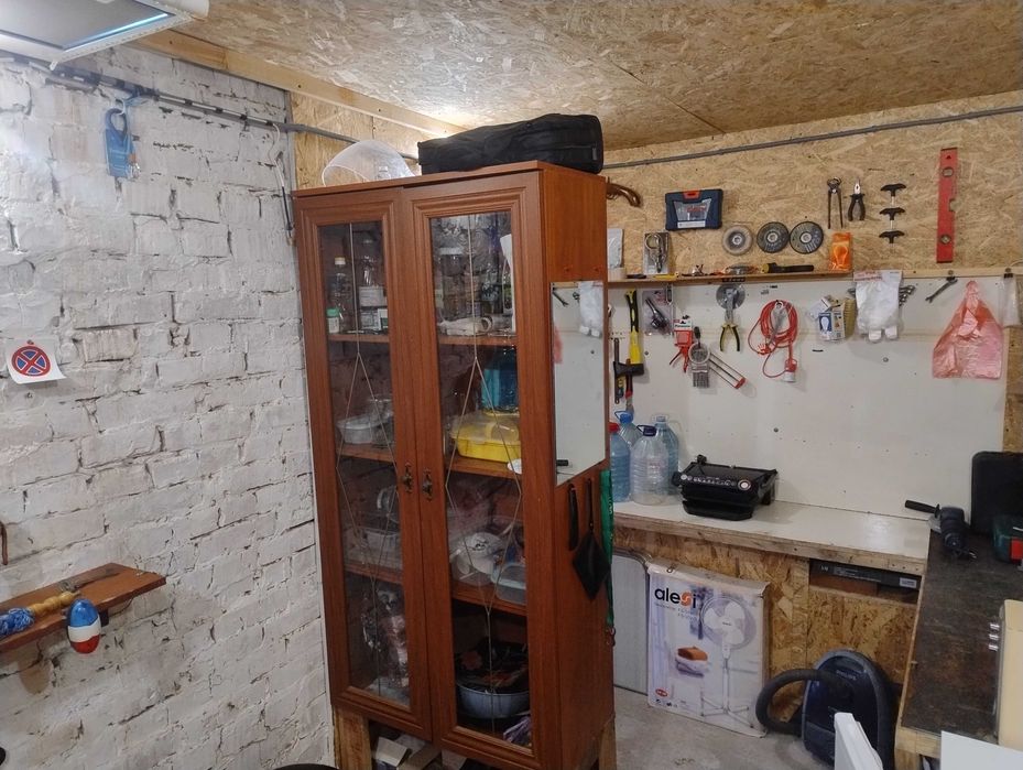 Продам гараж Кировский кооператив Герасима Кондратьева