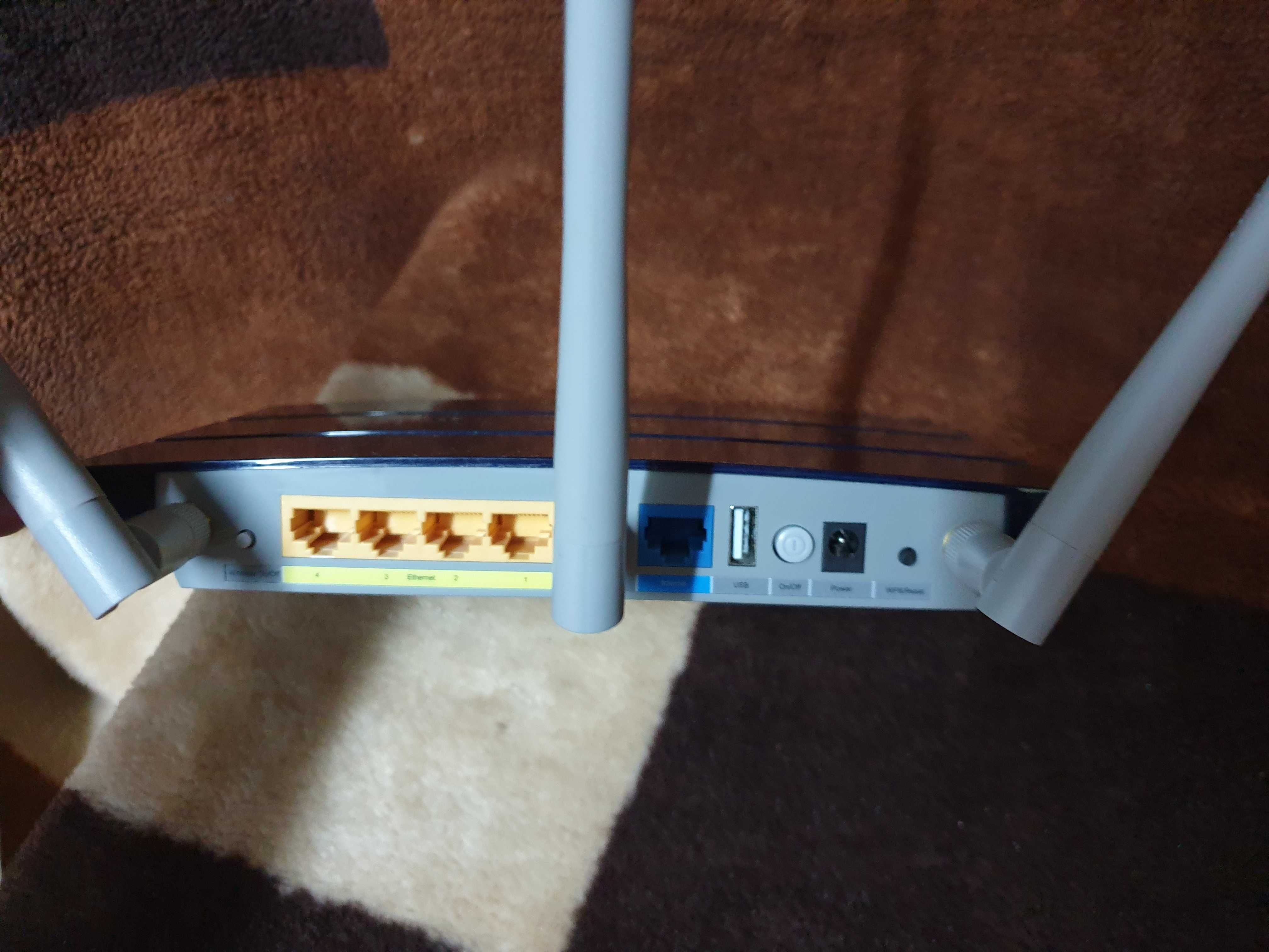 Router Wifi 2.4Ghz TP-LINK TL-WR1043ND 450Mbps