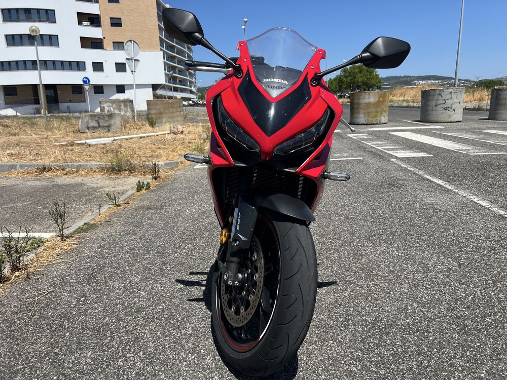Moto Honda CBR650R 2023