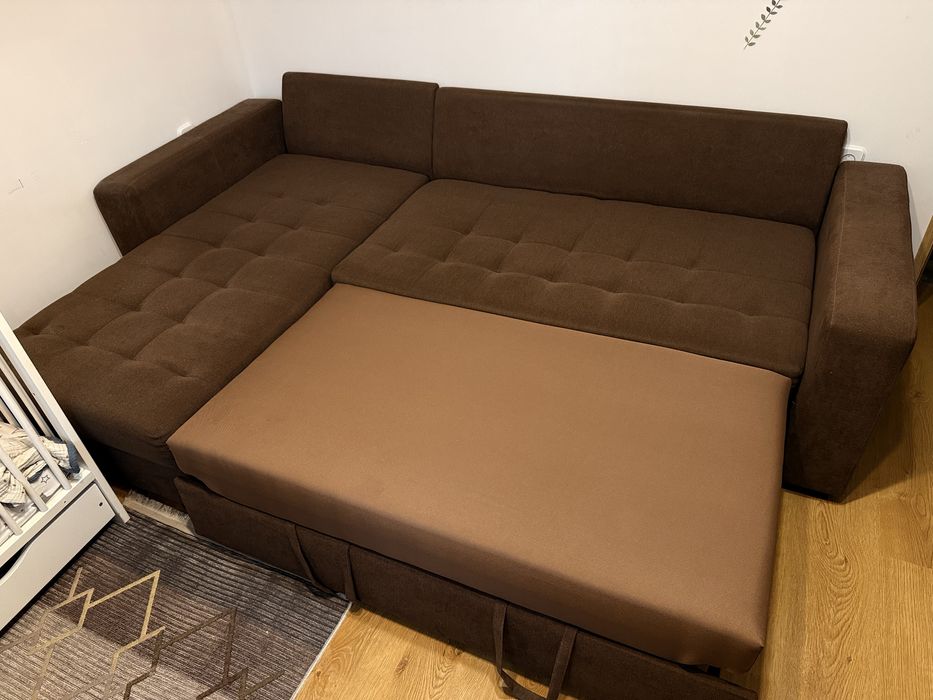 Sofa narożna z funkcją spania i pojemnikiem 160х200