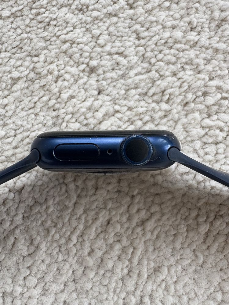 Часы APPLE WATCH series 6 40 мм