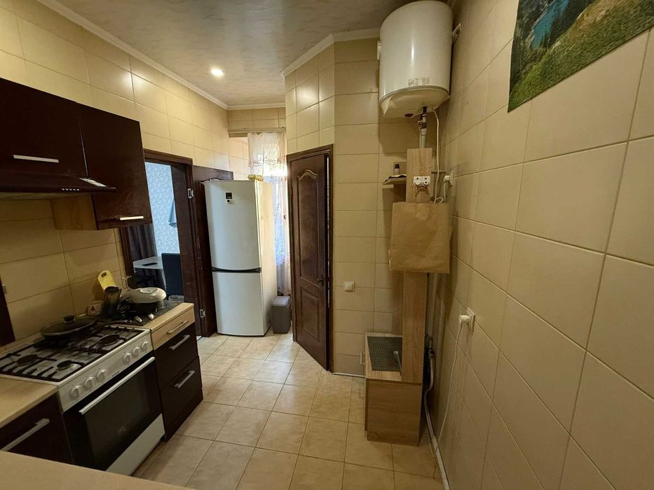 Класна маленька однокімнатна квартира з ремонтом!!