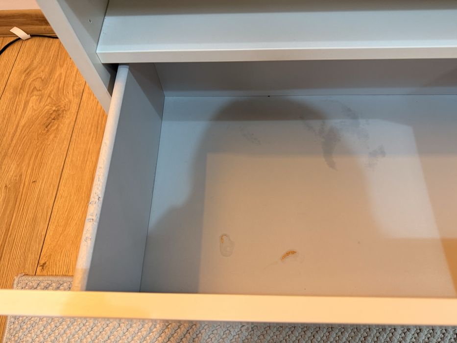 Biała szafka RTV z szufladami IKEA besta 120 x 40