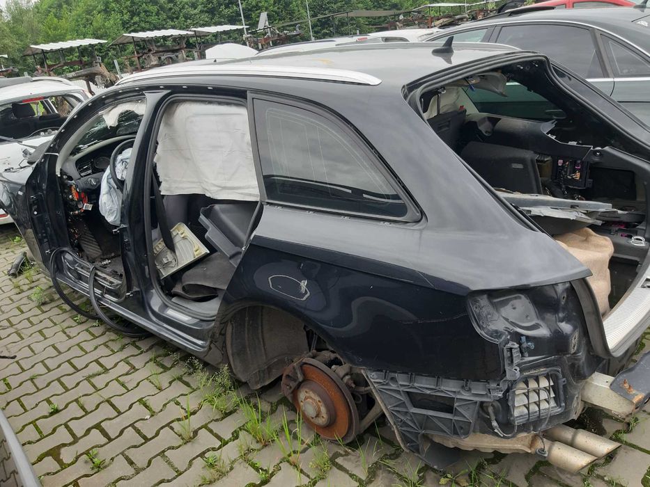 AUDI A4 B8 k:LZ6E błotnik lampa zderzak klapa drzwi maska części
