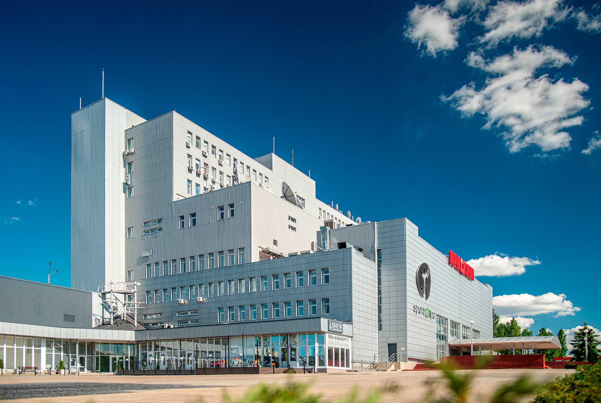 Офіс 165м2. OpenSpace, 4 кабінети. Генератор, метро Святошин, Без%