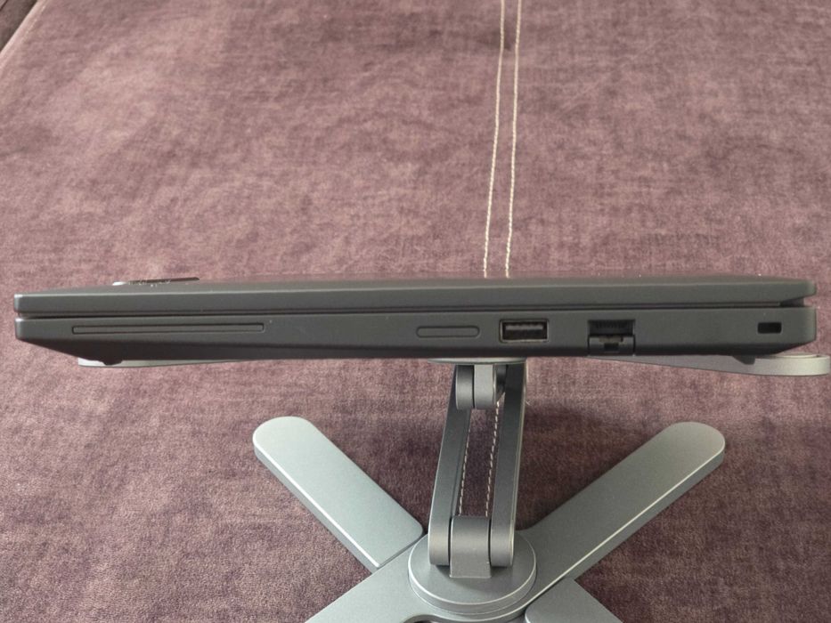 Lenovo ThinkPad T14 Gen5 (14" IPS 2.2K/ Intel 155U/ 32 DDR5/ 512 NVMe)