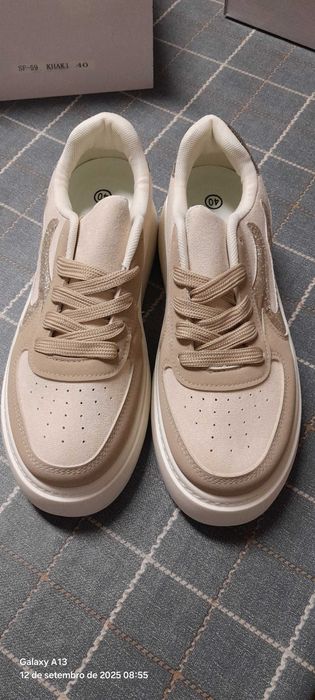 3 Pares de sapatos novos