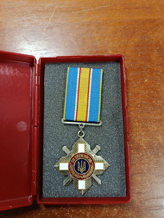 Продам старі значки