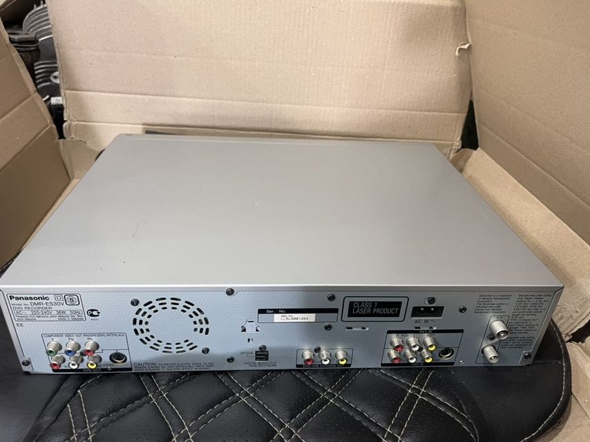 Видеомагнитофон Запись с кассеты на диск! Panasonic DMR-ES30V VHS/DVD