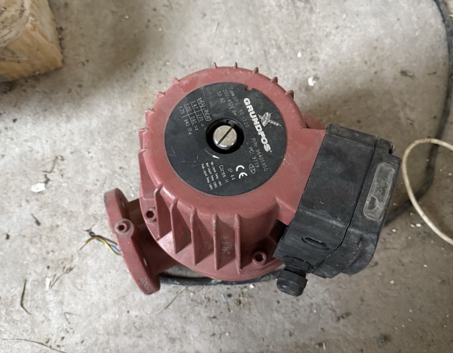 Pompa centralnego ogrzewania Grundfos UPC 50-120 / 350-400V 50 HZ