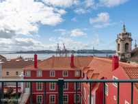 Moradia T3+1 com vista de Rio e Jardim na Lapa, Estrela