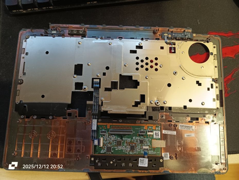 Palmrest latitude e7440