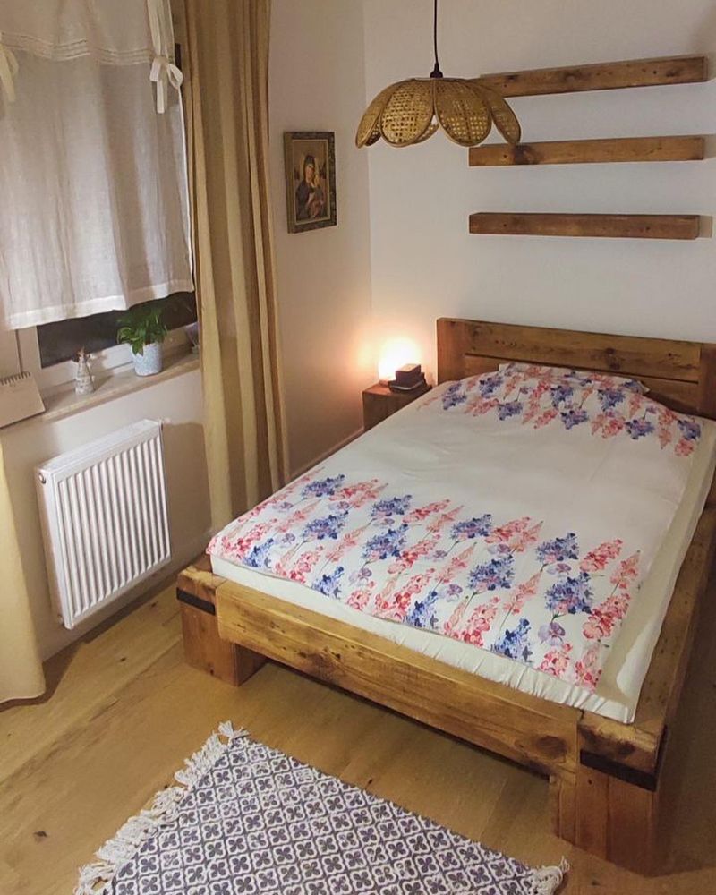 Łóżko ze starego drewna, stare belki, stare deski, Łóżko drewniane