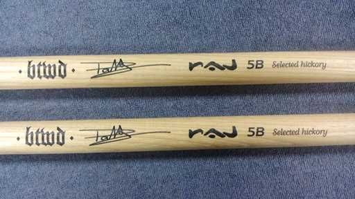 RAJ Baquetas para bateria / percussão / drumsticks.