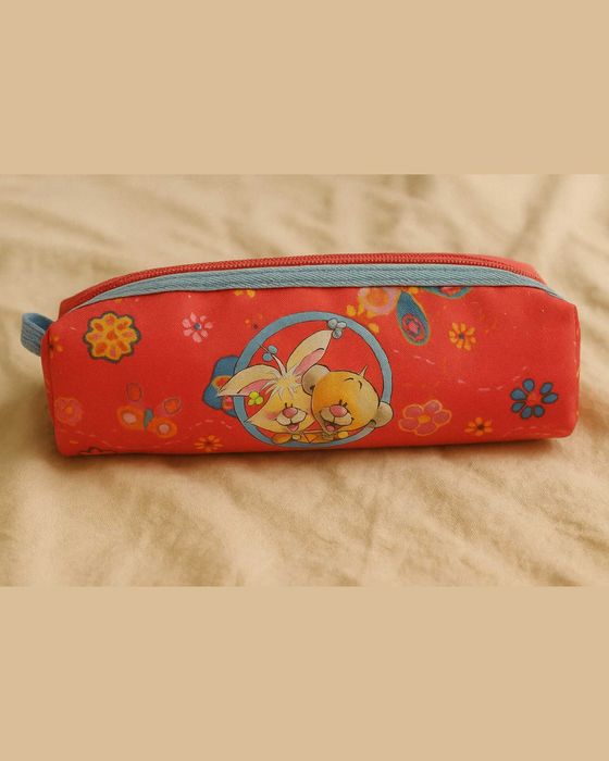 Czerwony Piórnik Dziecięcy