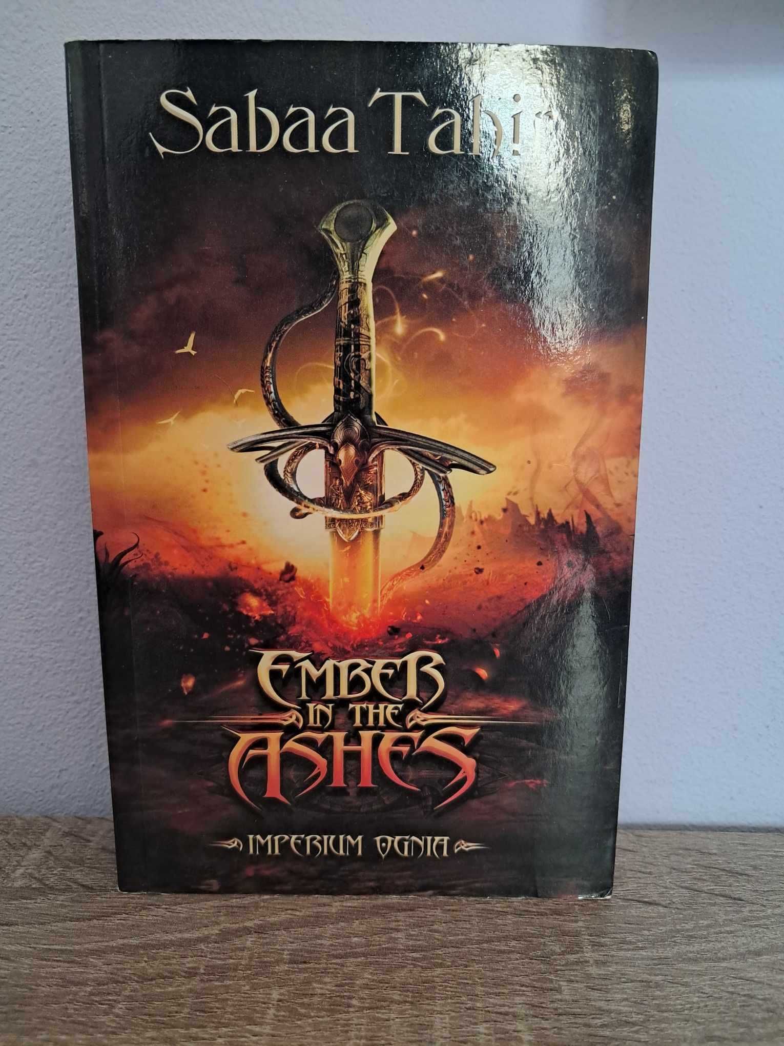 "An ember in the ashes" Sabaa Tahir, książka używana