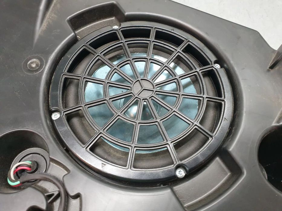 Coluna de som MERCEDES-BENZ Classe C (W205)