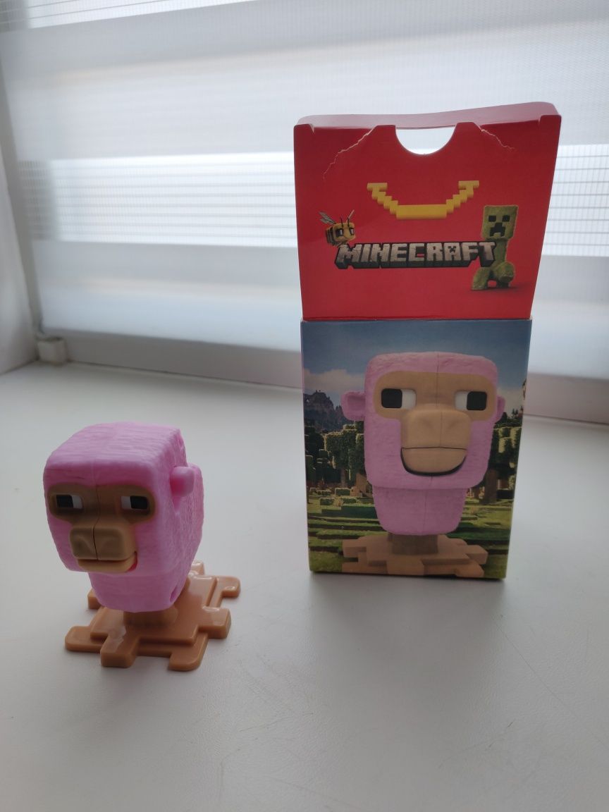 Іграшки серії Minecraft із McDonald's