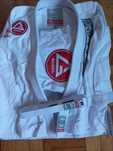 Vendo Kimonos + rashguard Gracie barra