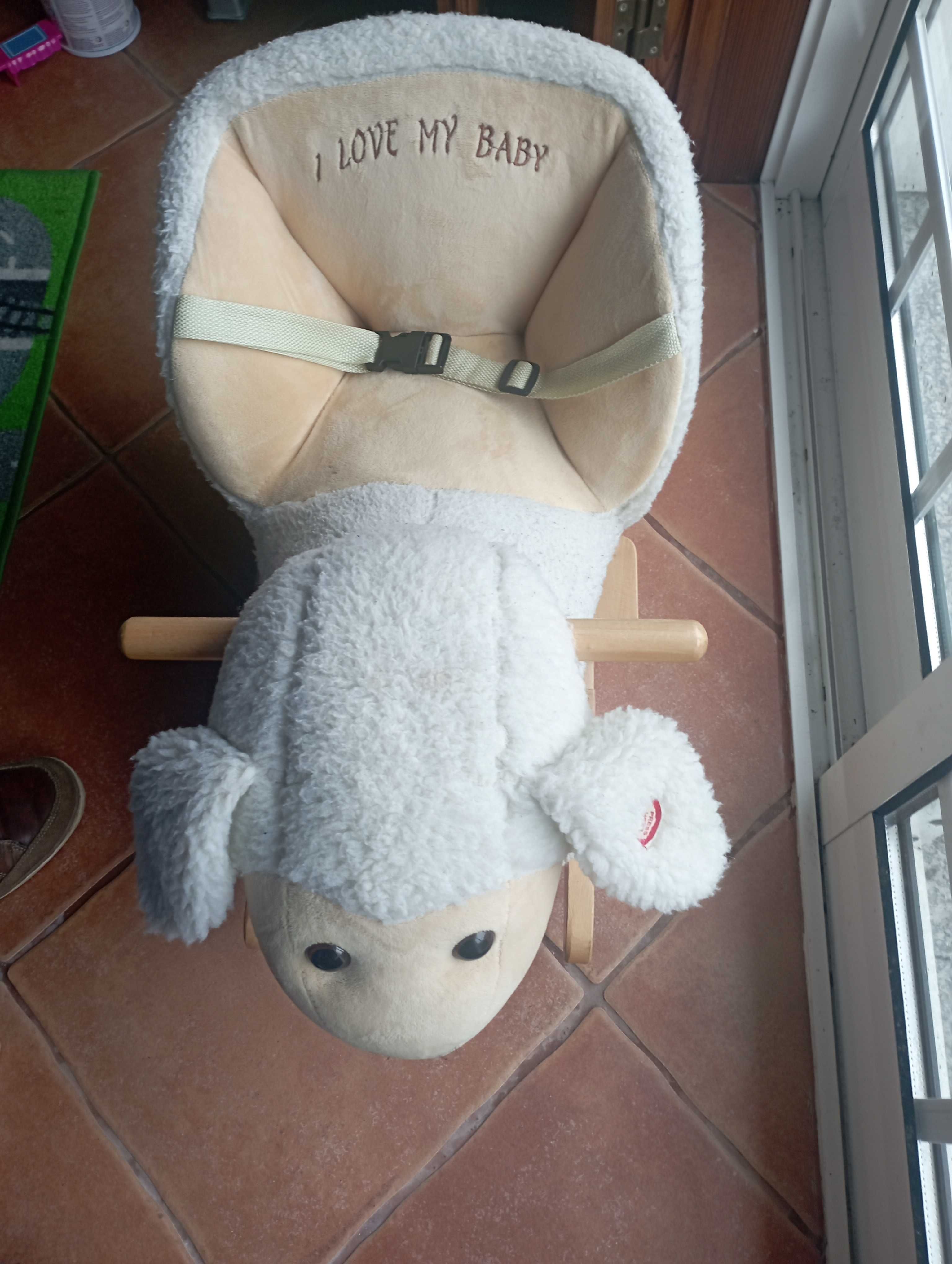 Baloiço ovelha fofinho