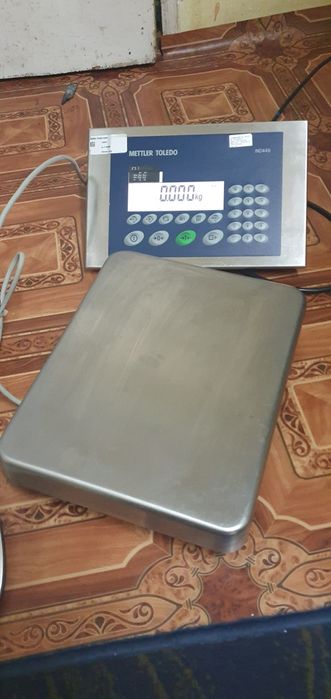 Вага лабораторна METTLER TOLEDO IND449