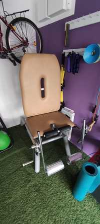 Stół rehabilitacyjny / Maszyna wzmacniająca mięśnie kończyny dolnej