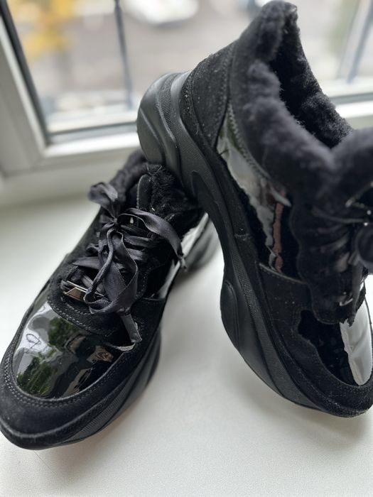 Кросівки зимові натуральна замша лак