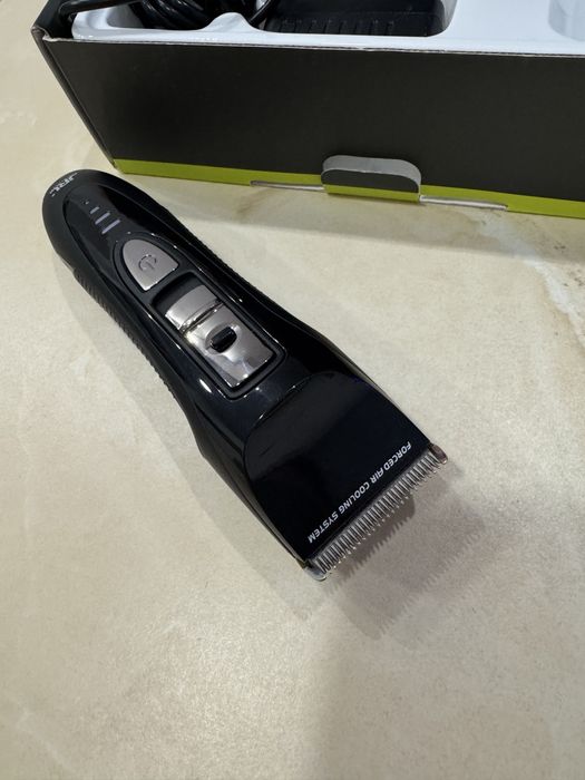Професійна машинка для стрижки JRL FreshFade JRL-1090
