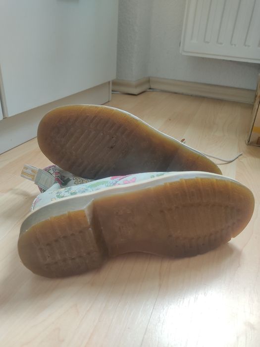 Buty Dr. Martens Pascal rozmiar 37, kwiaty