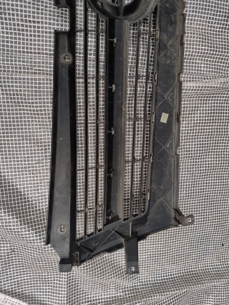 Opel Movano lift 03-10 grill atrapa kratka przód Biała chrom wysyłka