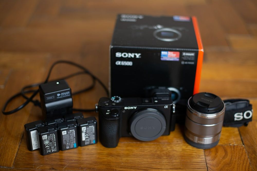 Sony a6500 body + sel 18-55mm 3.5-5.6