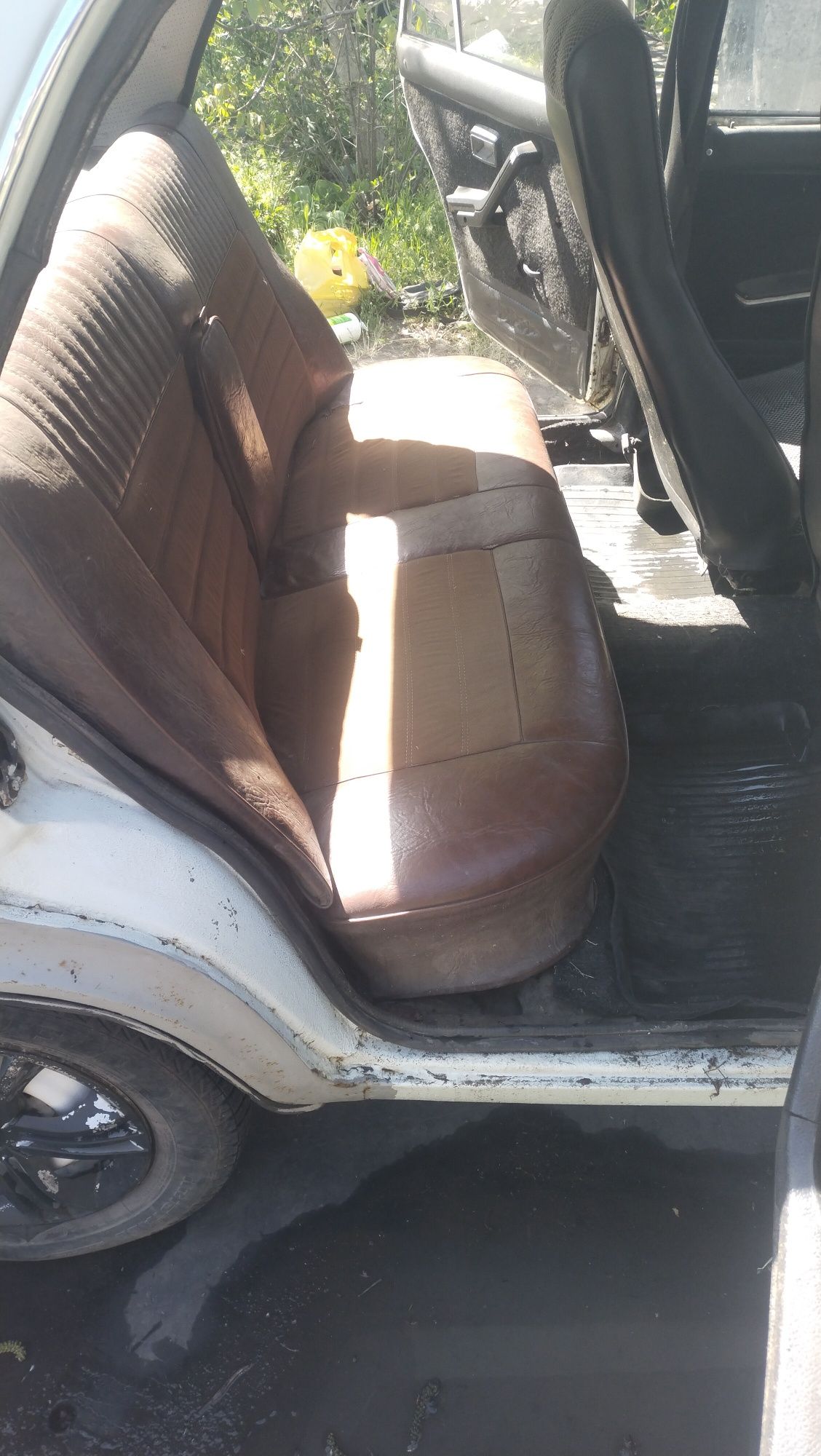 Продам Жигули 2103