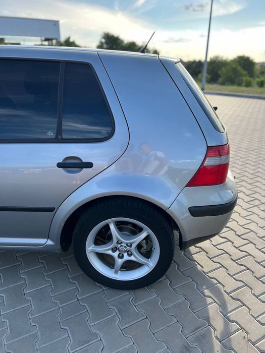 Volkswagen Golf 1.9tdi 2003 Automat