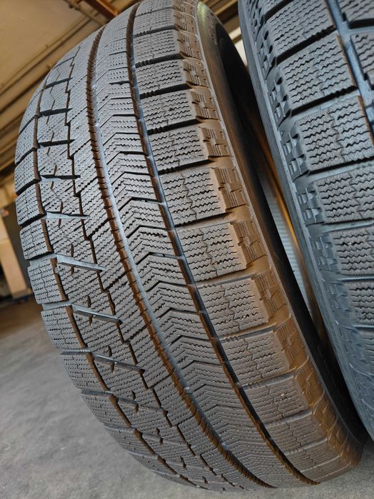 2шт. R16 225 60 шини зимові Bridgestone Blizzak VRX японські липучки