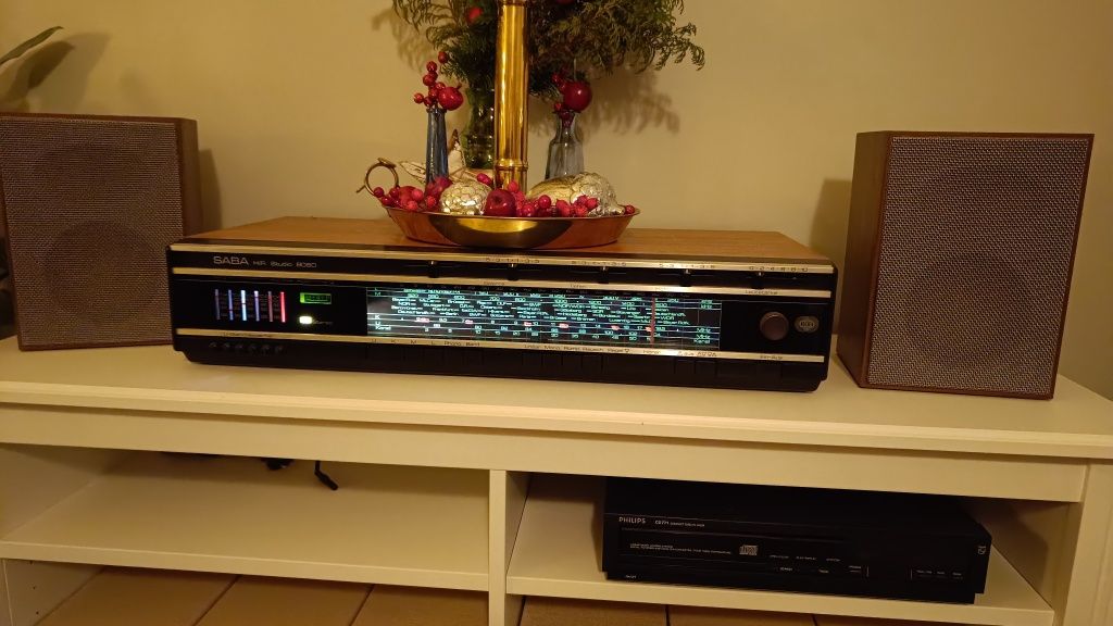 Świetny amplituner stereo Saba 8060