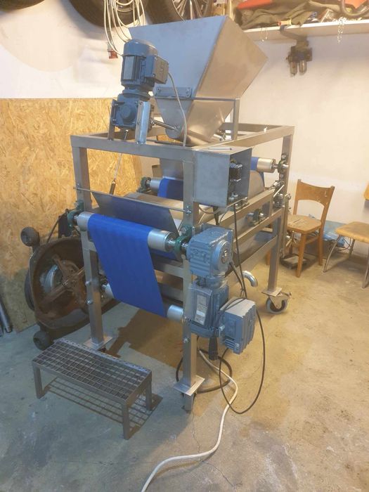 Prasa taśmowa do owoców, wyciskarka