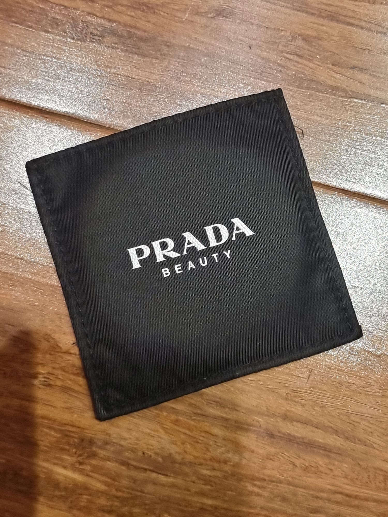 Prada lusterko małe do torebki