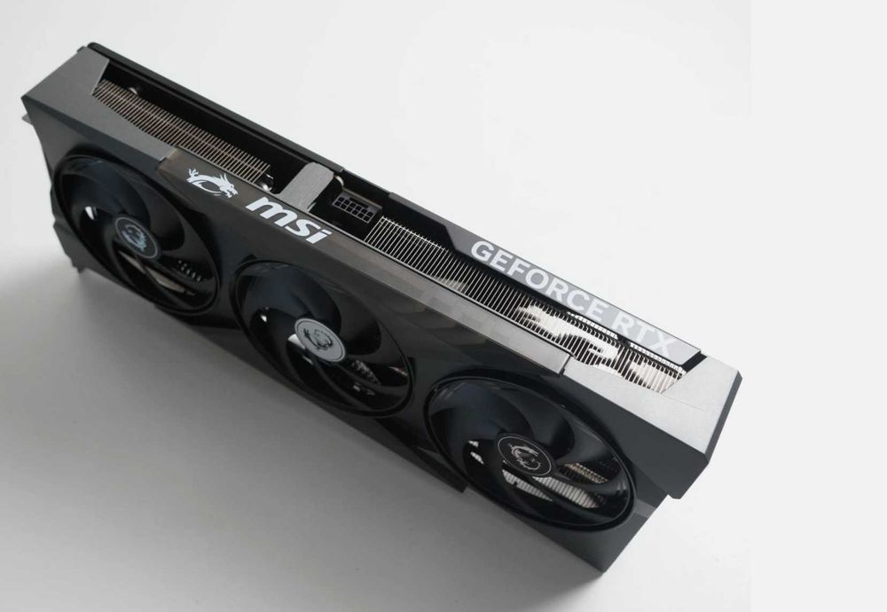 GeForce RTX 5070 GAMING Trio OC