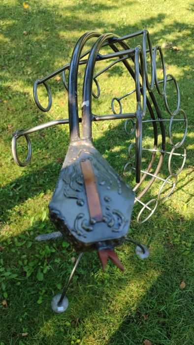 Стойка кованая  для вина