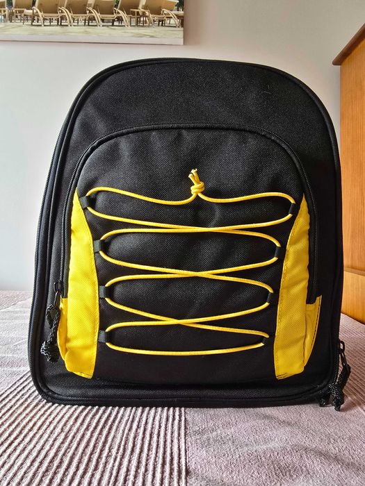 Nikon D5300, Objetivas e Mochila – Kit completo e em excelente estado!