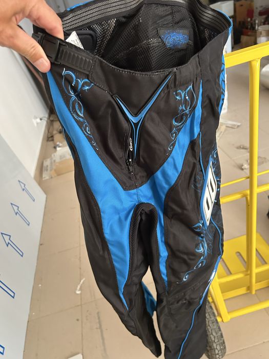 Vendo 3 casacos para mota + calças