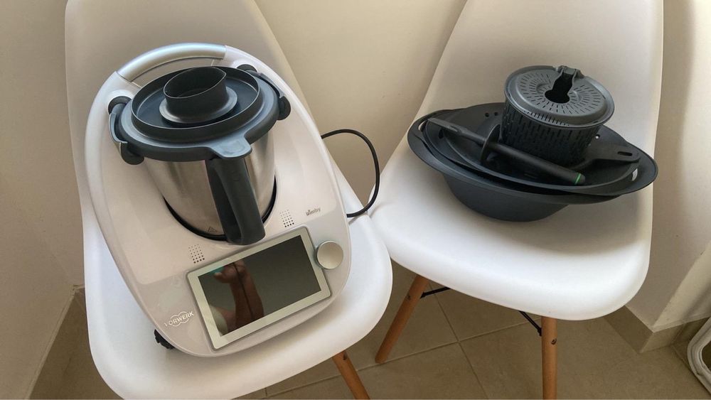 Bimby TM6 – Como nova! Todos os acessórios originais