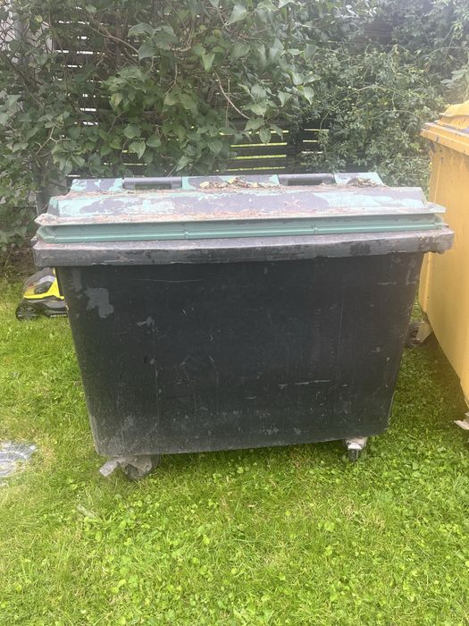 Pojemnik na śmieci